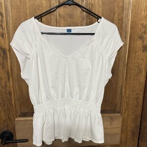 Women’s Old Navy cream peplum top size Large